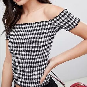 Hollister Black and White Gingham Off-Shoulder Crop Top - Size M